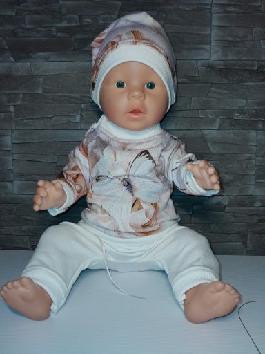 Zdjęcie oferty: Dres z czapką dla lalki 43cm w typie New Born nowy