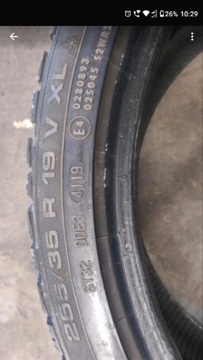 Zdjęcie oferty: Uniroyal zima 255/35 R 19 V XL