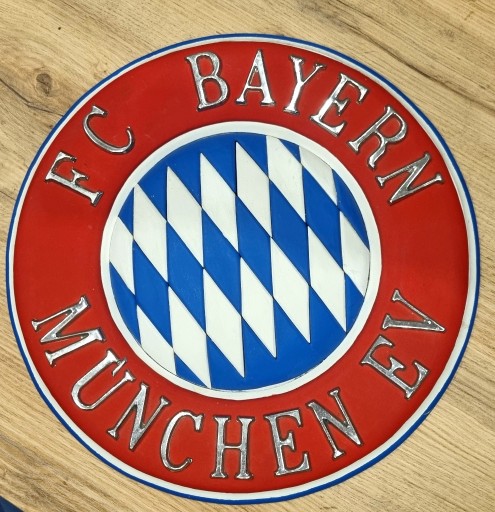 Zdjęcie oferty: Herb Bayern München drewniany - ręcznie robiony