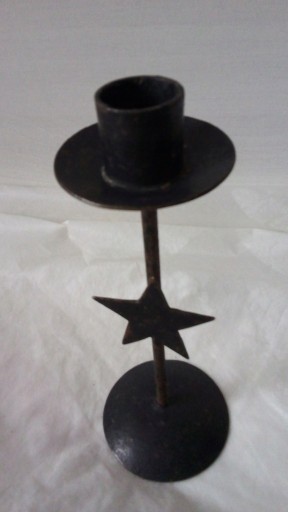 Zdjęcie oferty: świecznik metalowy 19,4cm 