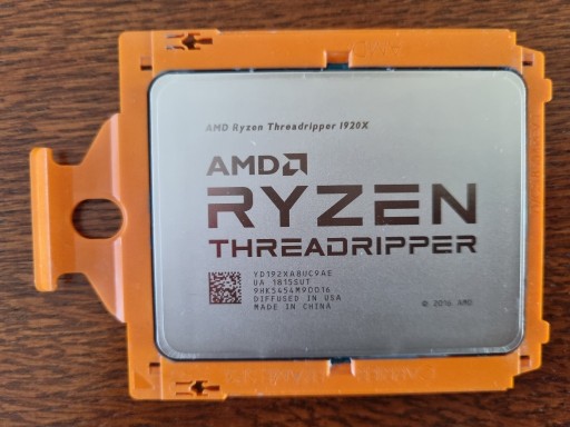 Zdjęcie oferty: Procesor AMD Ryzen Threadripper 1920X 