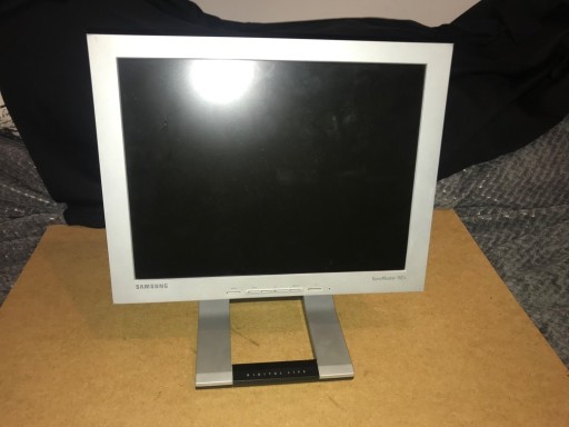 Zdjęcie oferty: Monitor samsung 152s