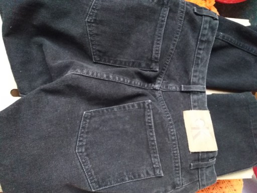 Zdjęcie oferty: Tanio sprzedam czarne spodnie Calvin Klein Jeans. 