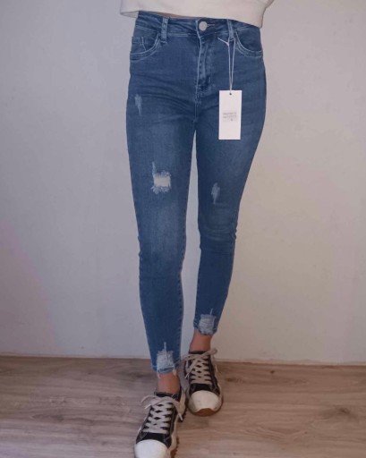 Zdjęcie oferty: Spodnie jeansowe damskie r.38