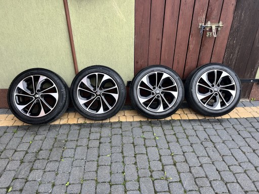 Zdjęcie oferty: Felgi Renault 17” z oponami