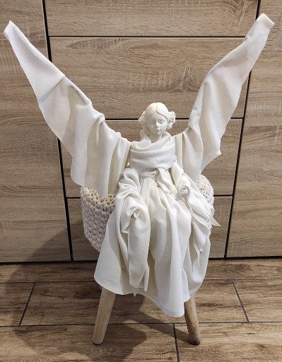 Zdjęcie oferty: Anioł ręcznie wykonany, figurka, anioły, piękne