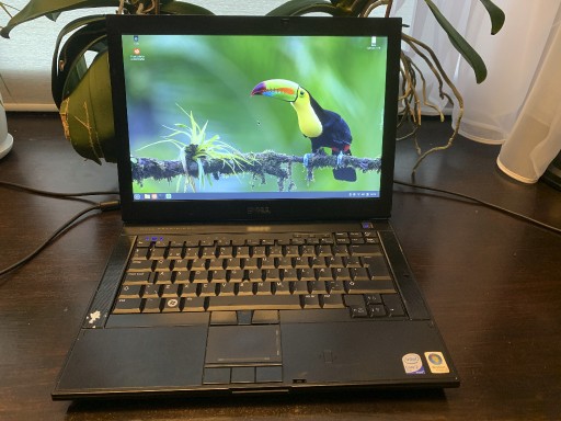 Zdjęcie oferty: Dell Precision M2400 C2D 2,53 GHz/2GB/120 GB/orygi