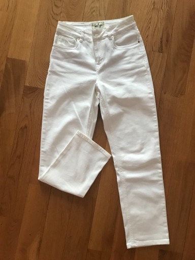 Zdjęcie oferty: Spodni jeansowe białe roz. 25 W 