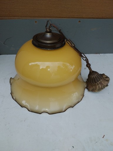 Zdjęcie oferty: Lampa wisząca, szklany klosz