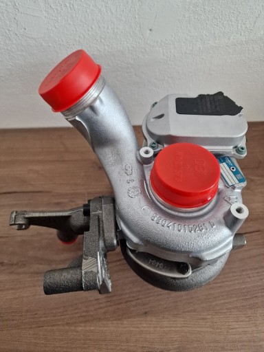 Zdjęcie oferty: Nowa oryginalna turbosprężarka Audi 53049880055