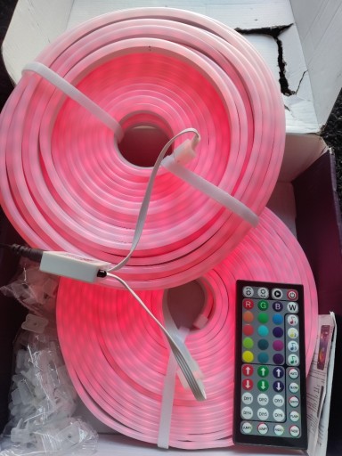 Zdjęcie oferty: Ailbton 30m wodoodporna tasma led 