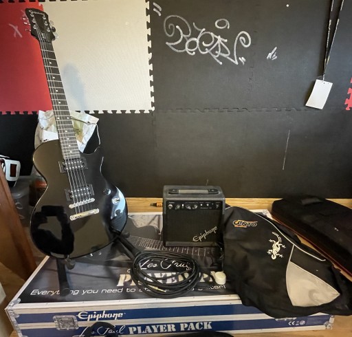 Zdjęcie oferty: Gitara elektryczna Epiphone Les Paul - zestaw