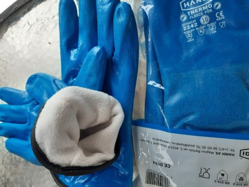 Zdjęcie oferty: Rękawice zimowe ocieplane wodoodporne.
