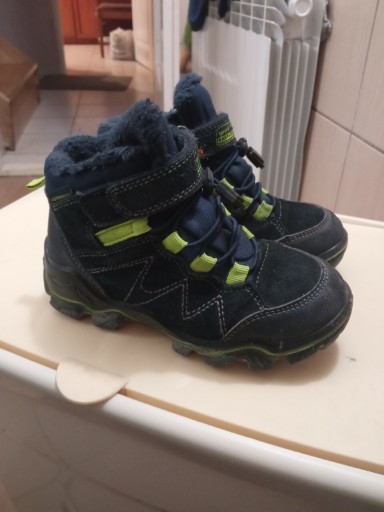 Zdjęcie oferty: buty chłopięce zimowe Sprandi  w rozmiarze 31