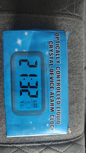Zdjęcie oferty: Elektroniczny Budzik zegar LED termometr 