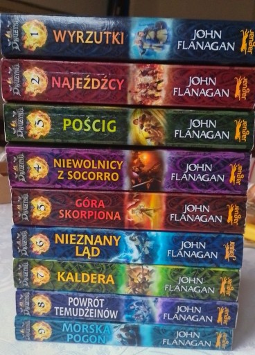 Zdjęcie oferty: "Drużyna" John Flanagan cz. 1-9