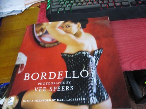 Zdjęcie oferty: BORDELLO photographs by VEE SPEERS + 4 CD