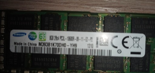 Zdjęcie oferty: Pamięć RAM Samsung M393B1K70DH0-CH9 1232 8GB