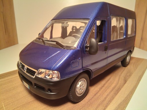 Zdjęcie oferty: FIAT DUCATO, NOREV, 9-osobowy, granat metalic,1:24