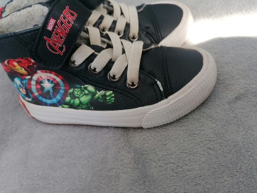 Zdjęcie oferty: Buty H&M Marvel do kostki rozm.25