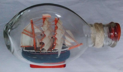 Zdjęcie oferty: Mini statek w szklanej butelce rafandynka