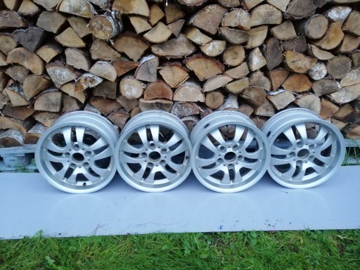 Zdjęcie oferty: Felgi aluminiowe bmw 3 e90 e91 16 cali et34