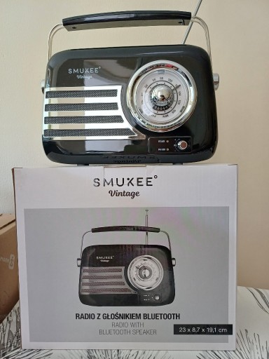 Zdjęcie oferty: Radio z głośnikiem bluetooth,  bateria, Vintage