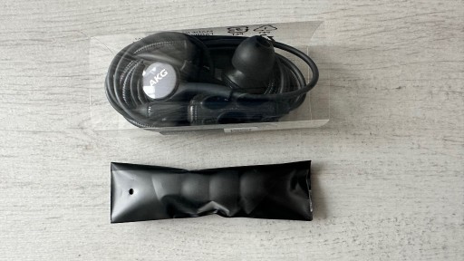 Zdjęcie oferty: NOWE SAMSUNG słuchawki przewodowe AKG E0-IG955