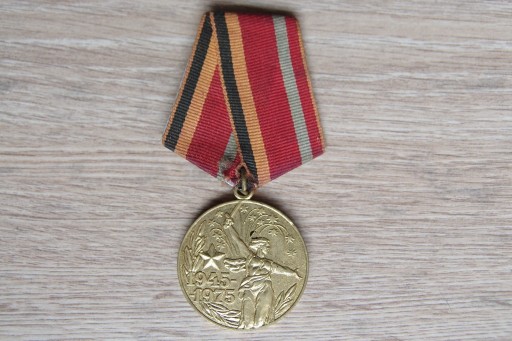 Zdjęcie oferty: Medal 30 lecia zwycięstwa w II Wojnie Światowej