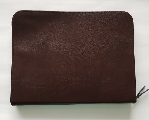 Zdjęcie oferty: Organizer na zamek błyskawiczny 35x27x4 cm brąz