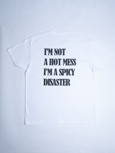 Zdjęcie oferty: T-shirt biały z napisem 'Hot Mess' XL Unisex