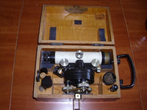 Zdjęcie oferty: Stary niwelator Carl Zeiss Jena Ni.I - Nr 33204 + stojak 