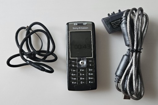 Zdjęcie oferty: Telefon komórkowy Sony Ericsson T630 +kabel DCU-11