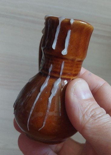 Zdjęcie oferty: Wazonik zabrudzony woskiem PRL