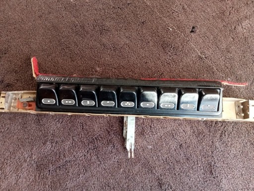 Zdjęcie oferty: Akordeon Weltmajster  Gigantili registry części