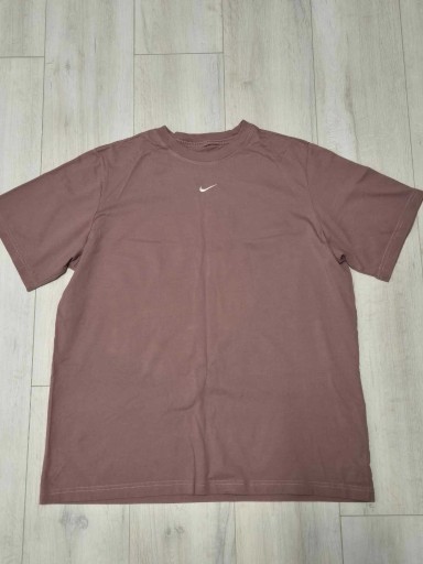 Zdjęcie oferty: T-shirt damski Nike Tee oversize rozmiar L mauve