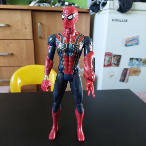 Zdjęcie oferty: Figurka kolekcjonerska Spider-Man 30cm.
