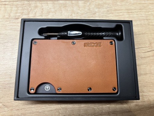 Zdjęcie oferty: RIDGE WALLET portfel metalowe etui na karty oryg.