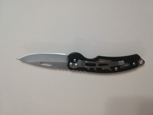 Zdjęcie oferty: Scyzoryk nóż składany