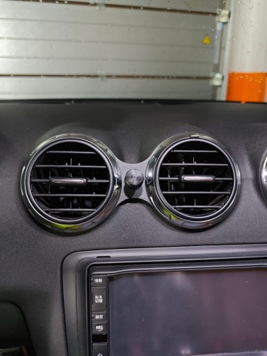 Zdjęcie oferty: Uchwyt montażowy na telefon Audi TT 8J! Wytrzymały! Estetyczny!