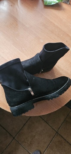 Zdjęcie oferty: Buty damskie botki