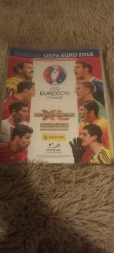 Zdjęcie oferty: Album z kartami piłkarskimi road to euro 2016.