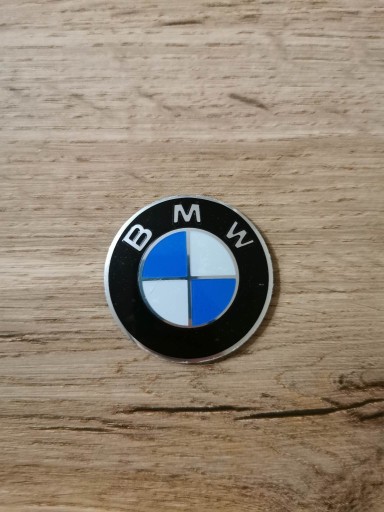 Zdjęcie oferty: Naklejka Dekiel Logo BMW kierownica