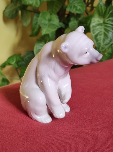 Zdjęcie oferty: Figurka LLADRO Niedźwiedź polarny