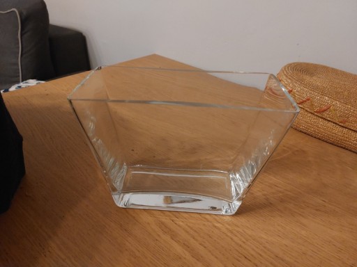 Zdjęcie oferty: Ciekawy wazon z grubego szkła
