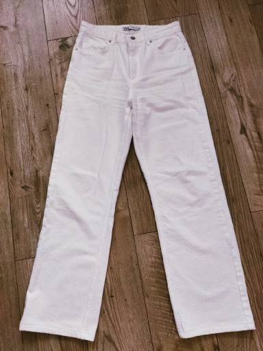 Zdjęcie oferty: Spodnie jeansy szerokie straight leg białe Zara 38