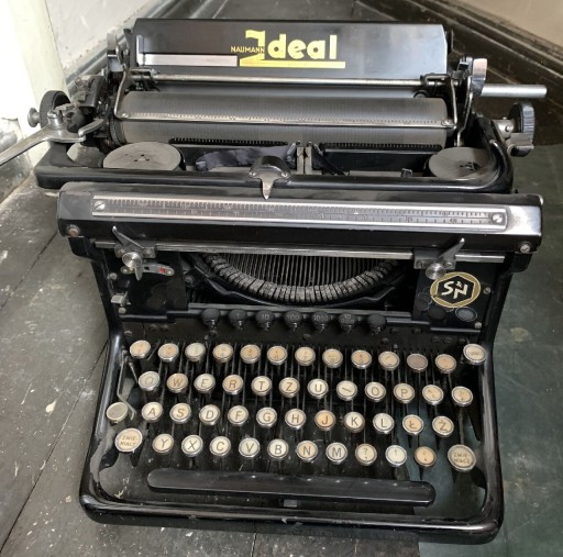 Zdjęcie oferty: Maszyna do pisania Ideal Neumann