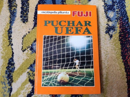 Zdjęcie oferty: Encyklopedia Fuji - tom 18, Puchar UEFA - TWARDA 