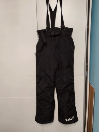 Zdjęcie oferty: Scout ciepłe spodnie narciarskie wodoodporne szelk