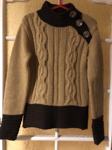 Zdjęcie oferty: ciepły sweterek nowy rozmiar M